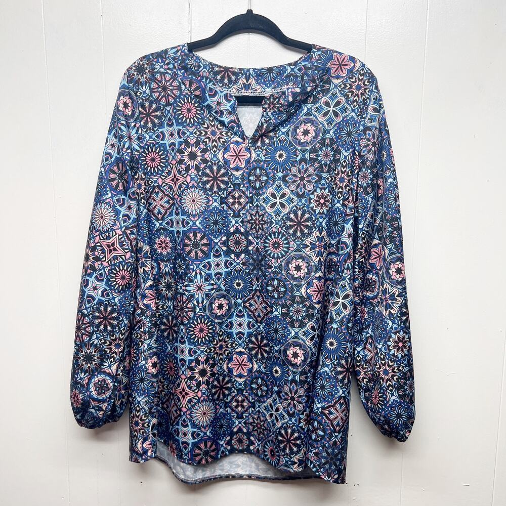 Geometric Artsy Print Women's Long Sleeve Top Size Large Abstract Art to Wear